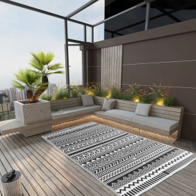 Outdoor Rug Black Polypropylene Medium Durable Outdoor ...