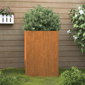 Planter Regular metal color, rust develops over time Co...