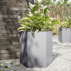 Garden Planter Silver Galvanized Steel Medium Durable