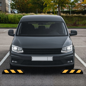 Reflective Parking Blocks 2 pcs 22.0x5.9x3.9" Rubber